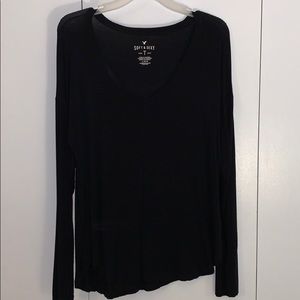 Black long sleeve v neck size large